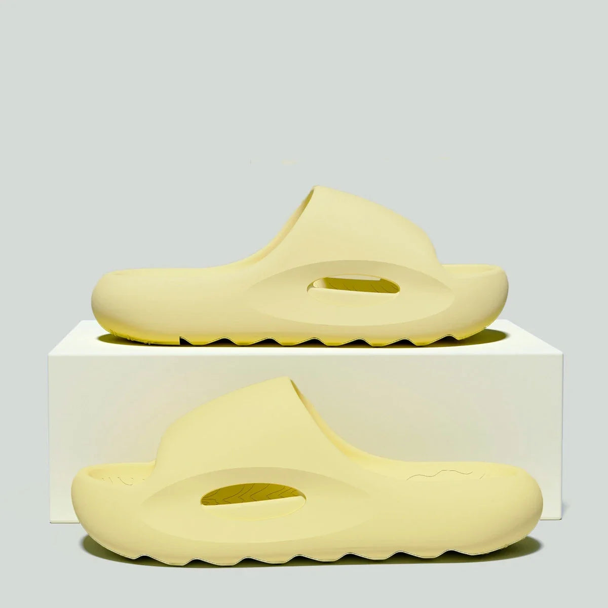 Ora™ CloudComfort Slides